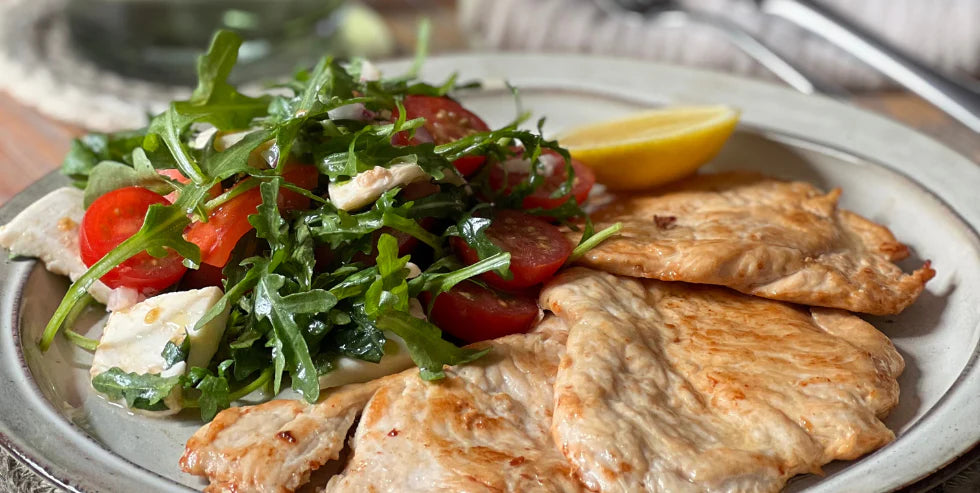 Chicken, Rocket & Caprese Salad